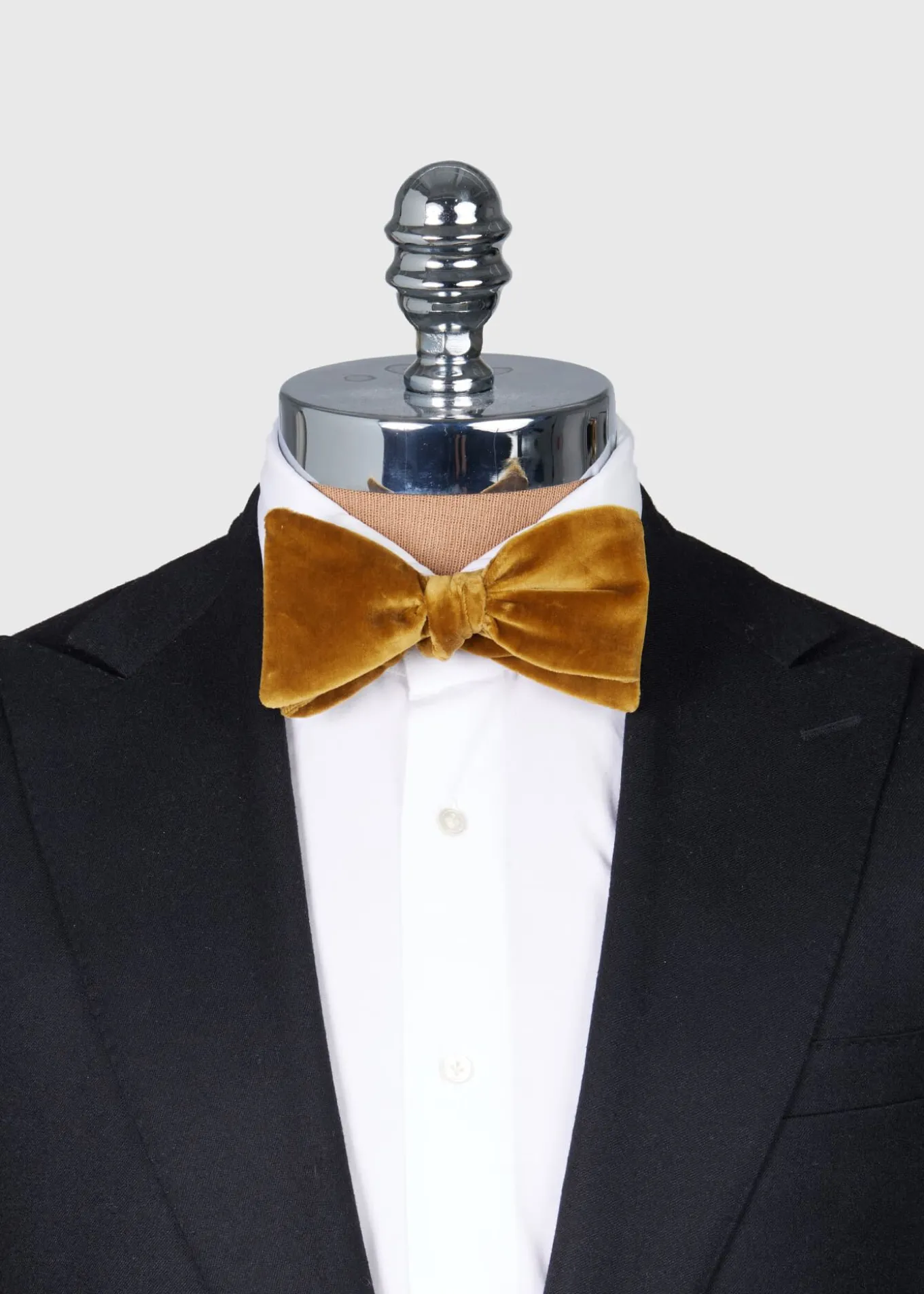 blunt_edge_cotton_velvet__1-3.webp Blunt Edge Cotton Velvet Bow