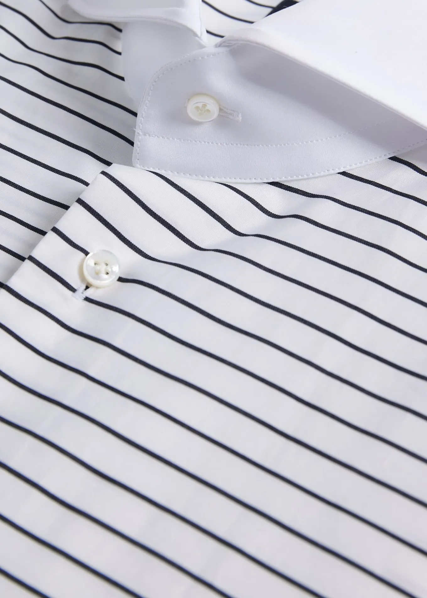 contrast_collar_horizonta_2.webp Contrast Collar Horizontal Stripe Dress Shirt