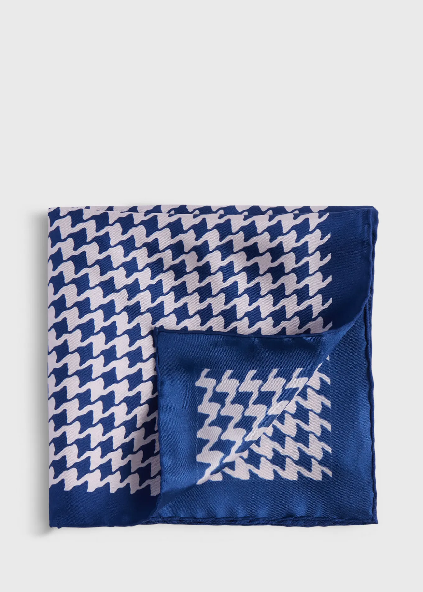 houndstooth_silk_pocket_s_0-1.webp Houndstooth Silk Pocket Square