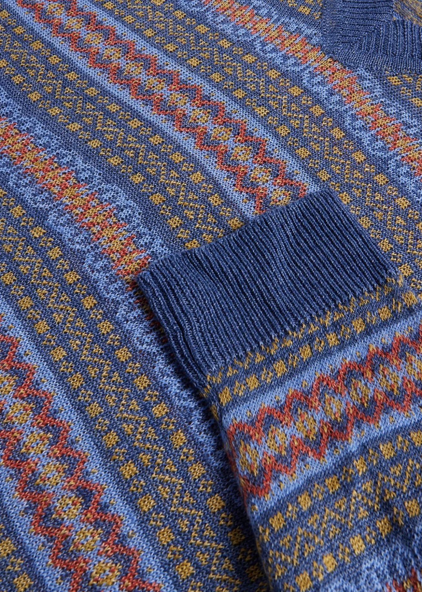 linen_fair_isle_vneck_swe_2.webp Linen Fair Isle V-neck Sweater
