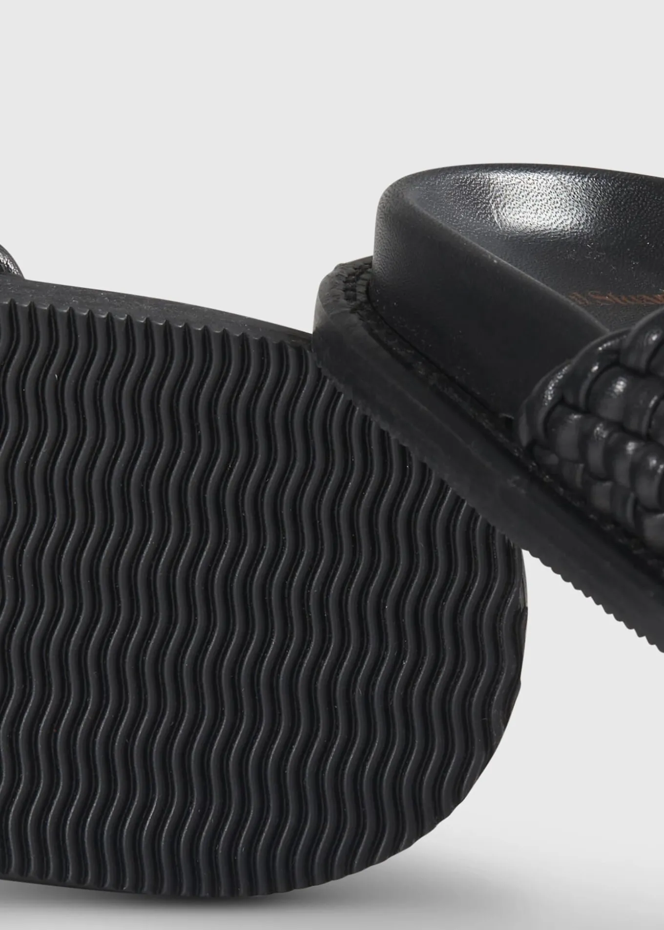 palau_woven_leather_slide_4.webp Palau Woven Leather Slide