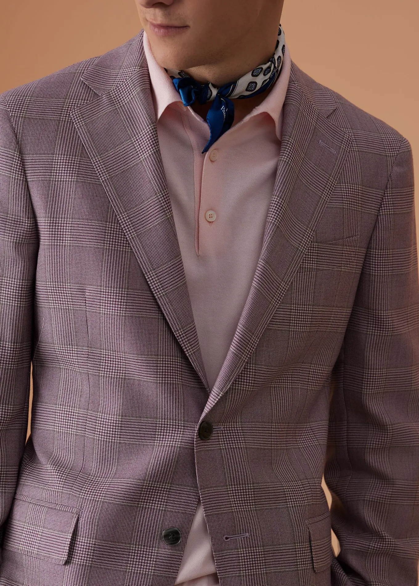 silk_small_medallion_pock_1.webp Silk Small Medallion Pocket Square