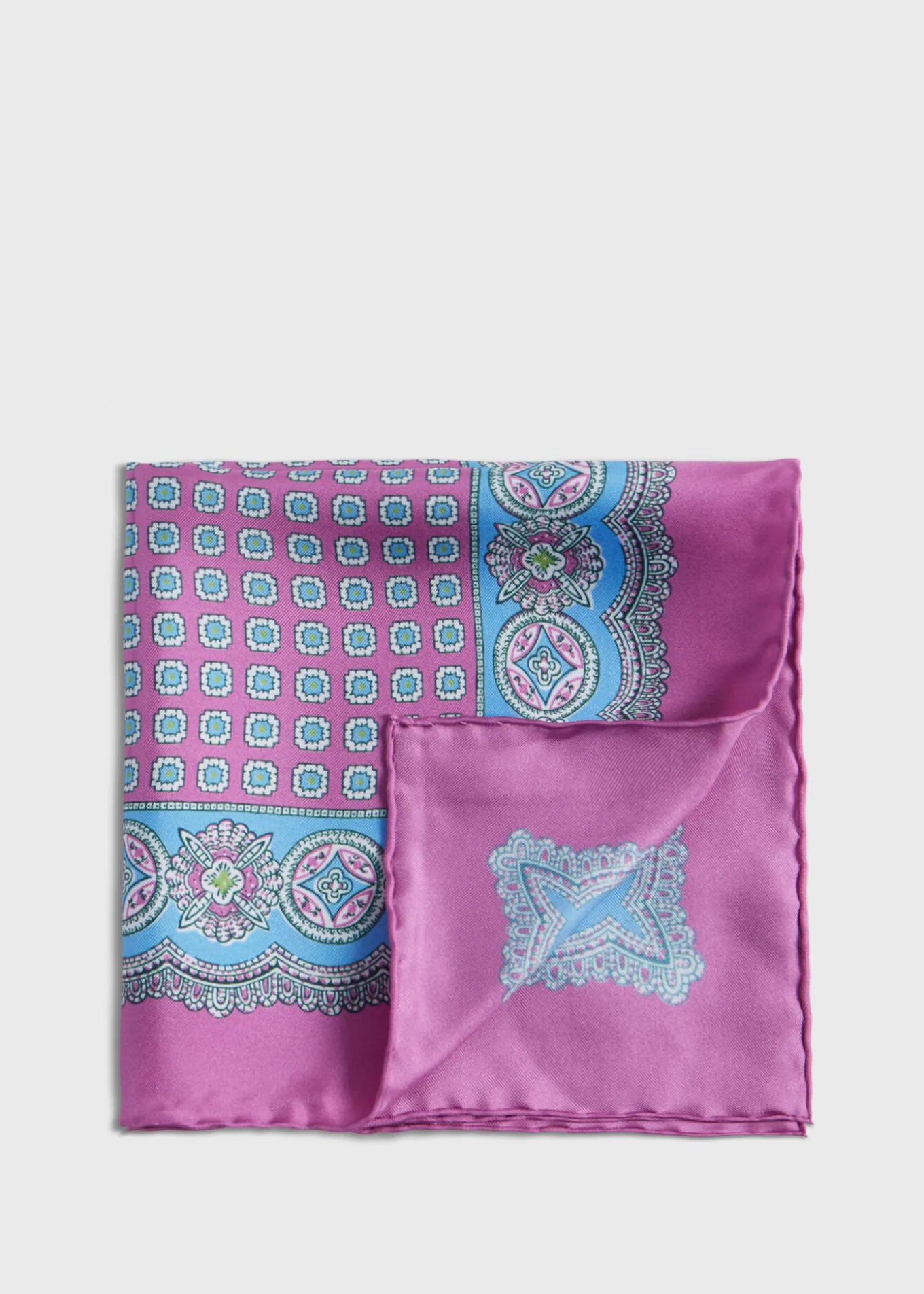 silk_twill_medallion_pock_0-2.webp Silk Twill Medallion Pocket Square