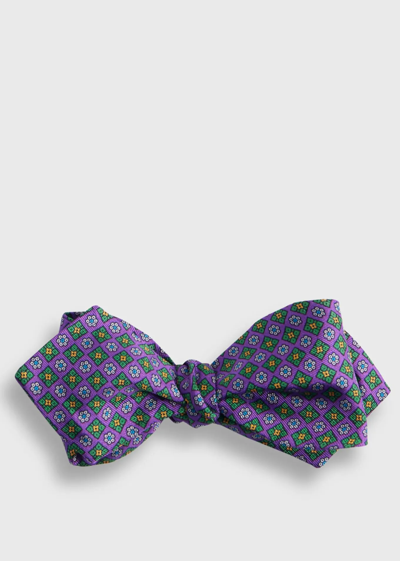 silk_twill_micro_floral_b_0.webp Silk Twill Micro Floral Bow Tie